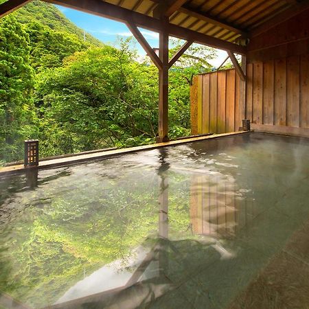Yamanakaonsen Ohanami Kyubei Kaga  Εξωτερικό φωτογραφία
