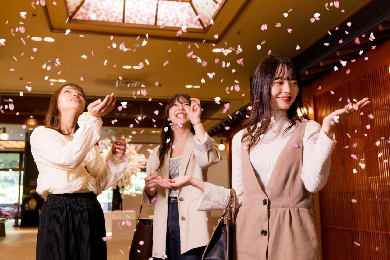 Yamanakaonsen Ohanami Kyubei Kaga  Εξωτερικό φωτογραφία