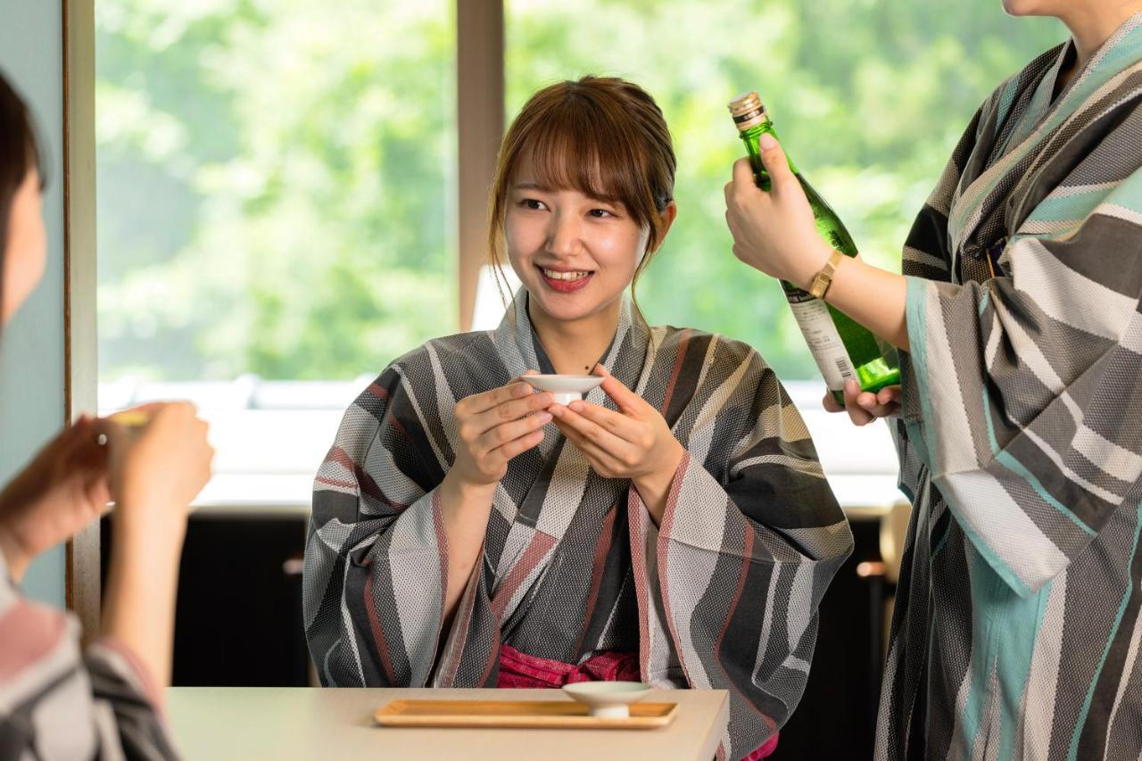 Yamanakaonsen Ohanami Kyubei Kaga  Εξωτερικό φωτογραφία