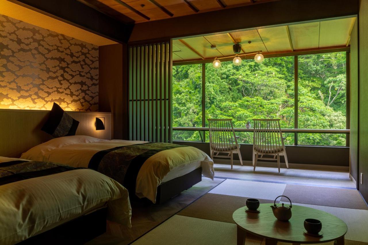 Yamanakaonsen Ohanami Kyubei Kaga  Εξωτερικό φωτογραφία