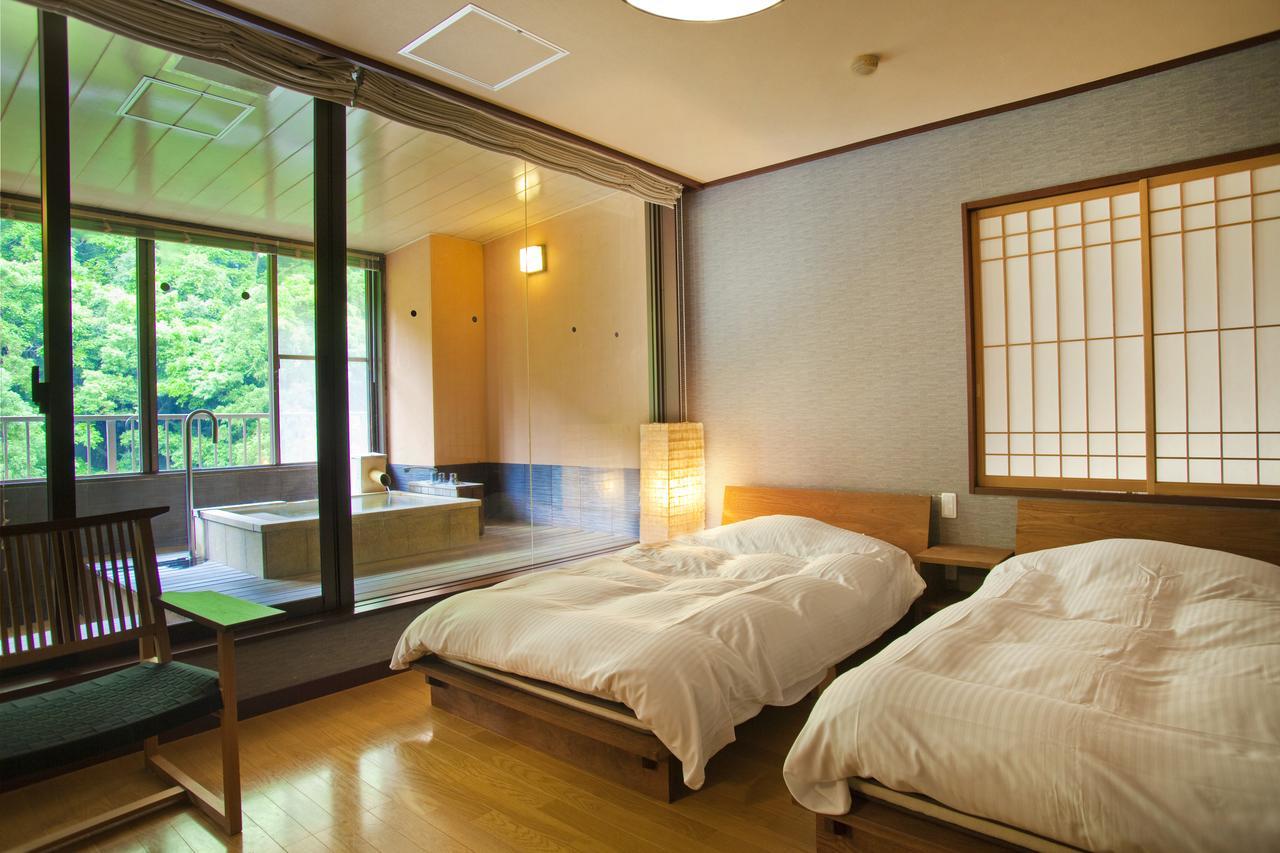 Yamanakaonsen Ohanami Kyubei Kaga  Εξωτερικό φωτογραφία