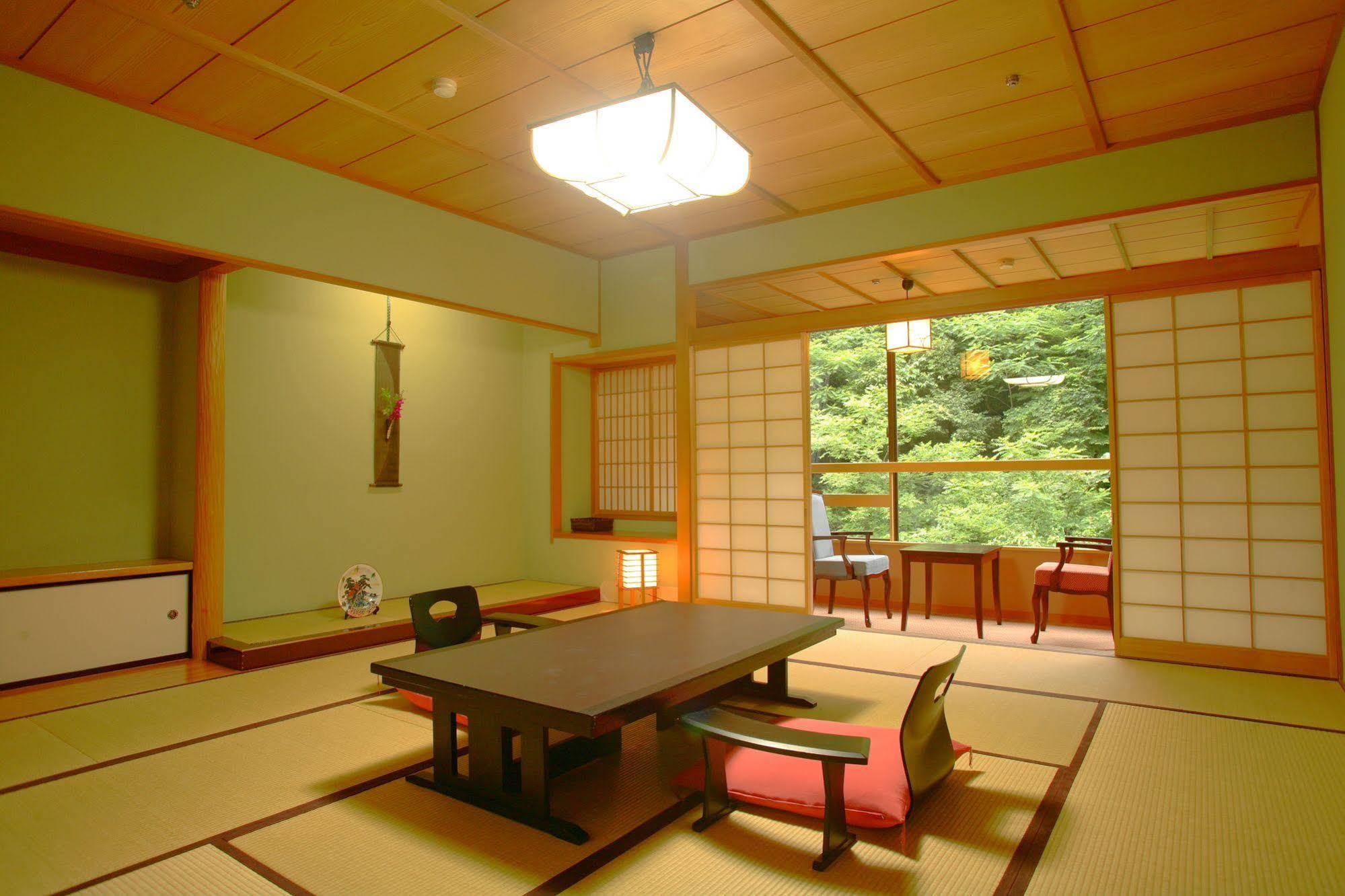 Yamanakaonsen Ohanami Kyubei Kaga  Εξωτερικό φωτογραφία