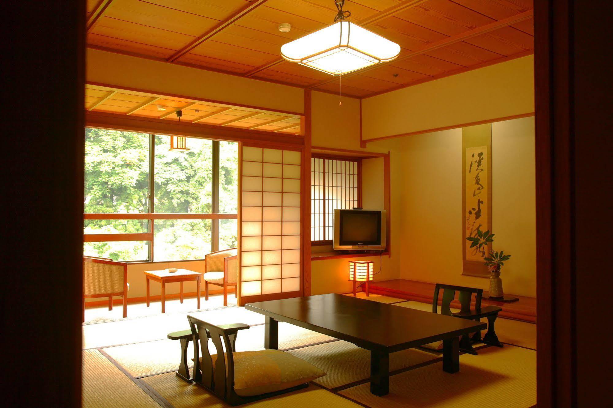 Yamanakaonsen Ohanami Kyubei Kaga  Εξωτερικό φωτογραφία